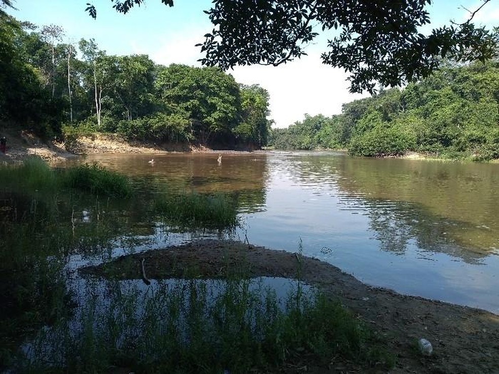 Rio Ubirajara, em Jaru, onde ocorreu o afogamento — Foto: PM/Reprodução