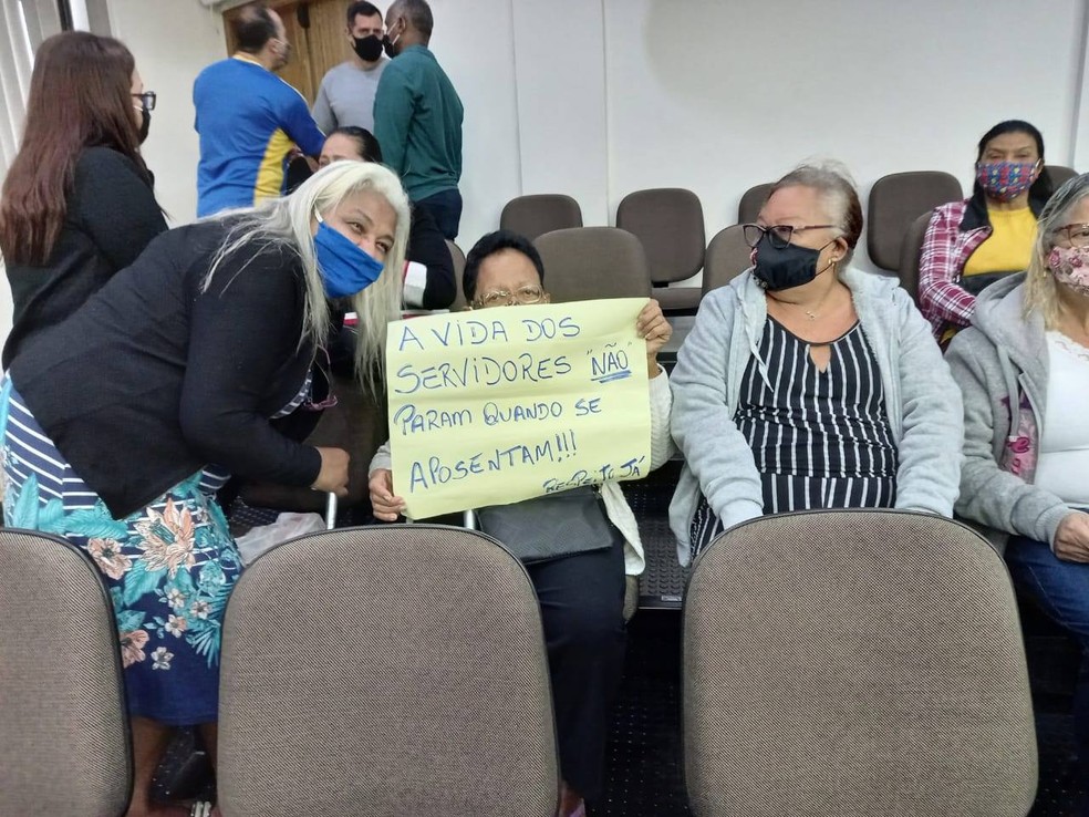 Aposentados de Praia Grande reivindicam pagamento de benefício — Foto: Divulgação/Sindicato dos Trabalhadores Municipais de Praia Grande