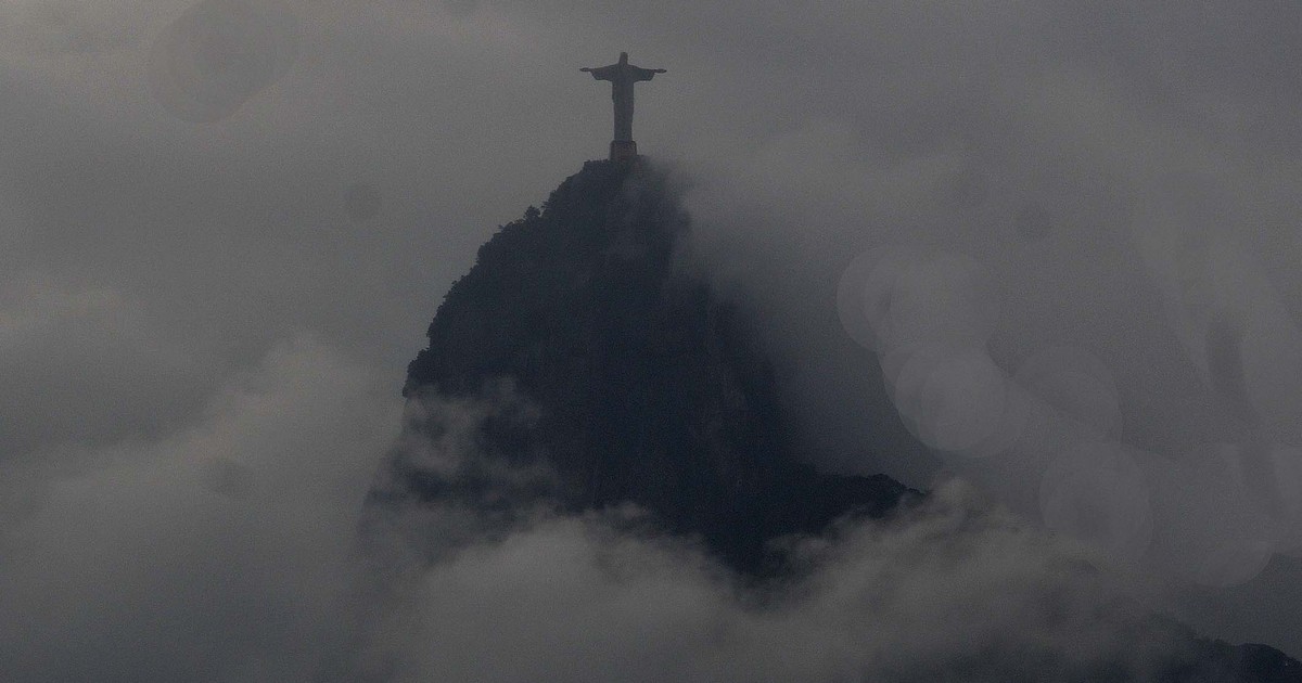 G1 Chuva Forte Atinge Vários Bairros Do Rio Notícias Em Rio De Janeiro 