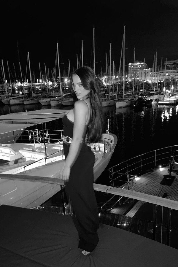 Em Cannes, Rafa Kalimann marca presença no aniversário de Naomi Campbell (Foto: Reprodução/ Instagram)