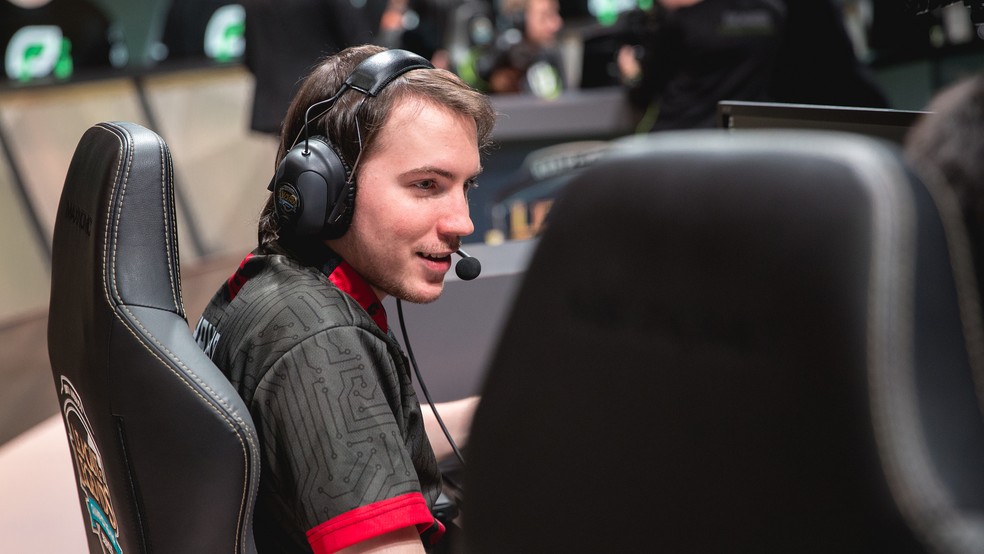 Hakuho não esconde a insatisfação que tem com a Clutch Gaming — Foto: Riot Games/Divulgação