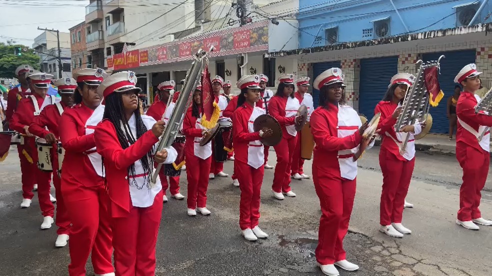 O desfile cívico ocorreram na Av. Victor Sence, no Centro de Conceição de Macabu, que completa 71 anos nesta quarta (15) — Foto: Prefeitura de Conceição de Macabu/Divulgação