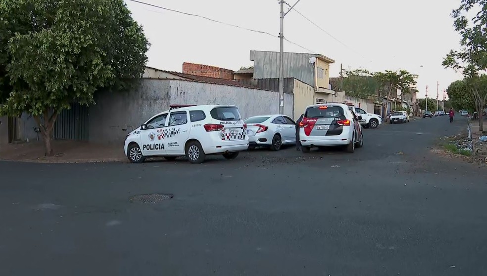 Troca de tiros terminou com moradora baleada em Ribeir&atilde;o Preto, SP &mdash; Foto: Reprodu&ccedil;&atilde;o/EPTV