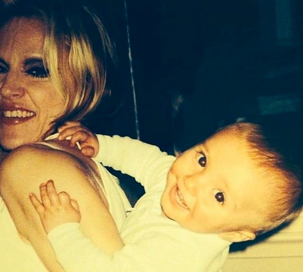 Madonna com o filho Rocco em uma foto antiga (Foto: Instagram)