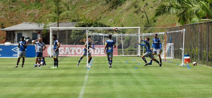 Com titulares no futvôlei, reservas se preparam para jogar contra a URT