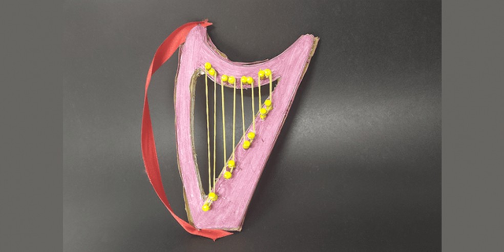 Oficina de harpa em placas de espuma é realizada neste sábado (3) — Foto: Divulgação
