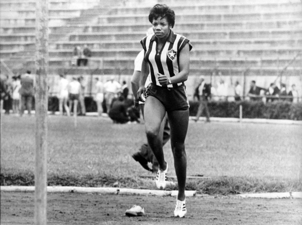 Brasil, São Paulo, SP. Aida dos Santos é atleta e foi a única mulher a fazer parte da delegação brasileira nas Olimpíadas de 1964 no Japão. — Foto: Foto: Estadão Conteúdo/Arquivo