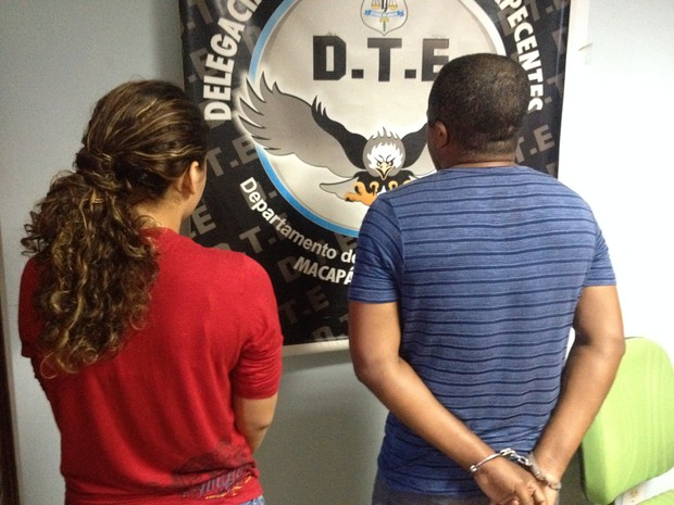 Casal suspeito de tráfico de drogas foi preso na manhã desta quinta-feira (16) em Macapá (Foto: Abinoan Santiago/G1)