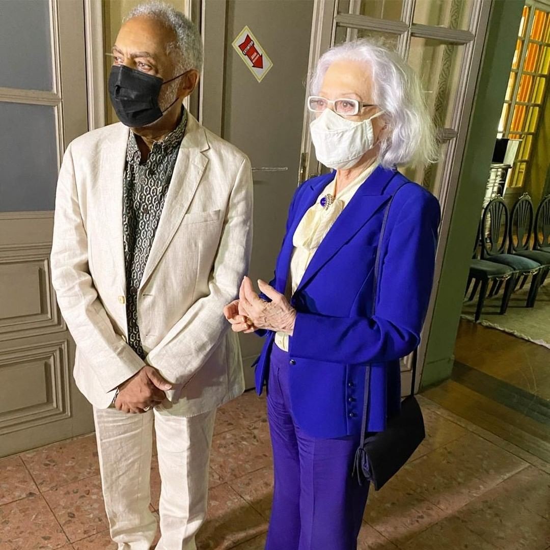 Gilberto Gil e Fernanda Montenegro na sede da ABL (Foto: Reprodução / Instagram)