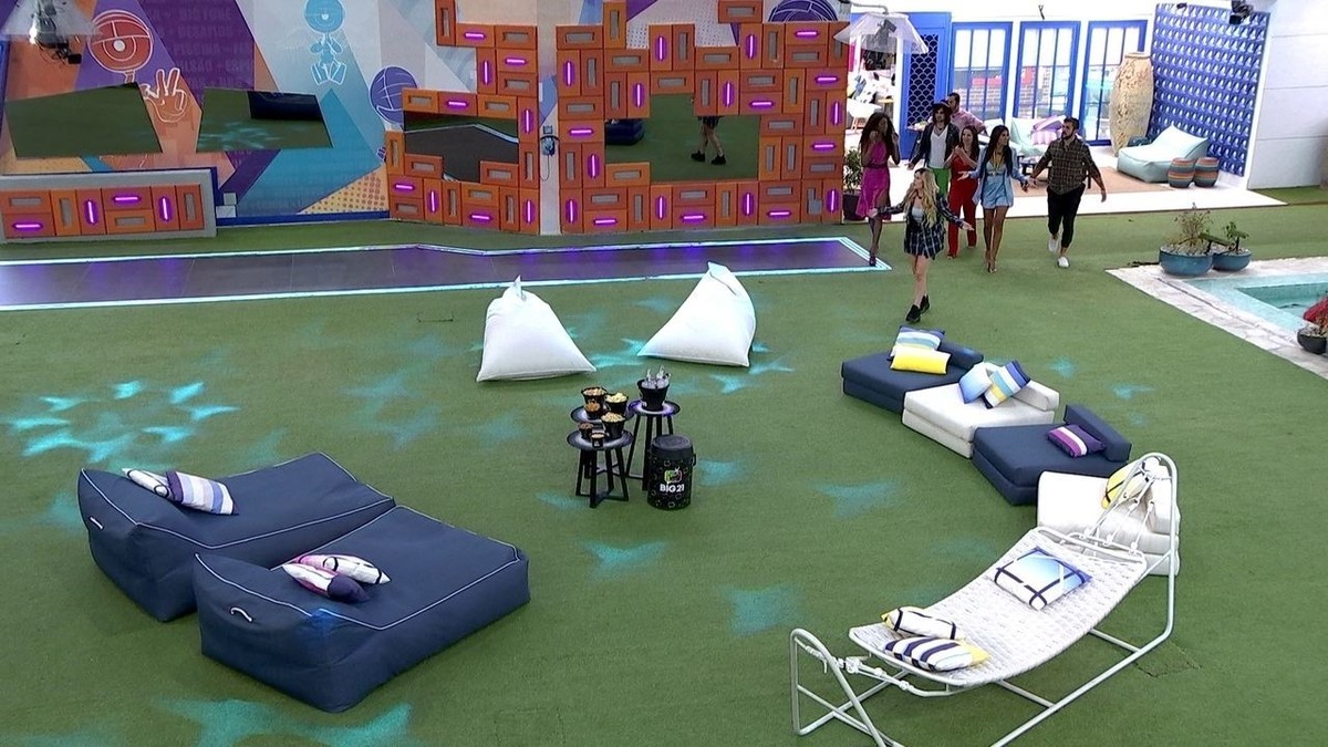 Depois De Esperarem Por Eliminação Brothers Se Surpreendem Com Uma Festa Surpresa No Bbb21 