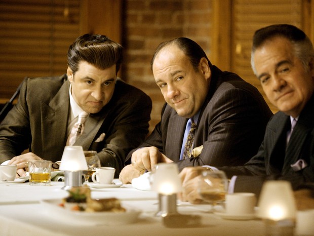 Silvio (Steven Van Zandt), Tony Soprano (James Gandolfini) e Paulie (Tony Sirico) (Foto: reprodução)