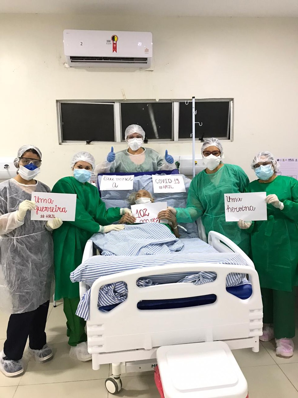 Francisca Carvalho da Silva teve alta do hospital de Teresina na quinta-feira (4) — Foto: Divulgação/Hospital Regional Justino Luz