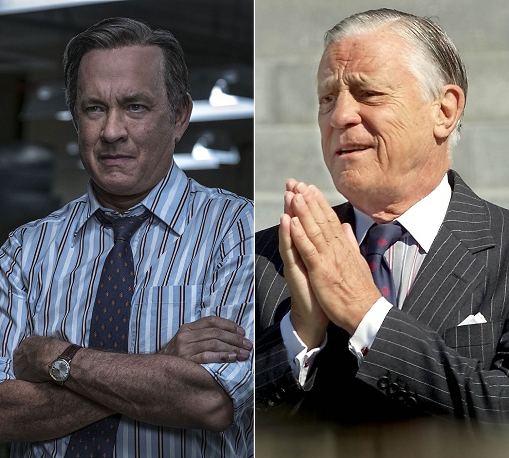 À esquerda: Tom Hanks caracterizado como Ben Bradlee no filme 'The Post: A guerra secreta'; à direita, o próprio Ben Bradlee (Foto: Divulgação e Tim Sloan/AP/Arquivo )