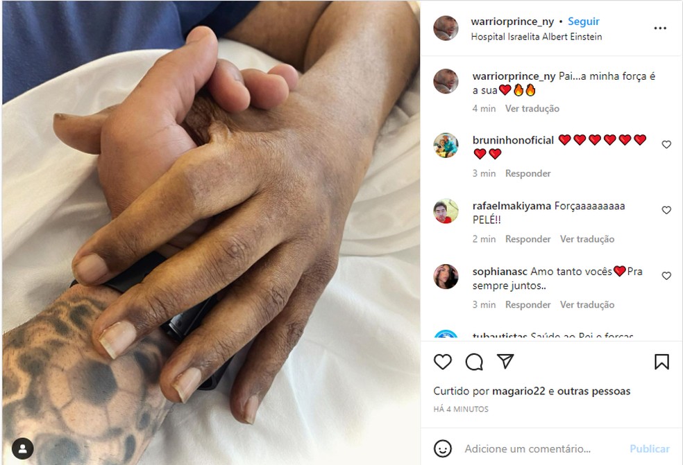 Edinho publica foto de mãos dadas a Pelé no hospital: 