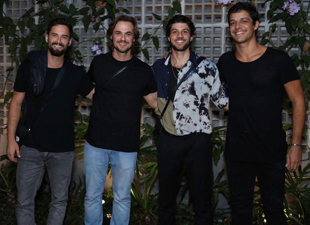 Willian Melo, Daniel Hertal, Chay Suede e Pedro Lamin (Foto: Roberto Filho/Brazil News)