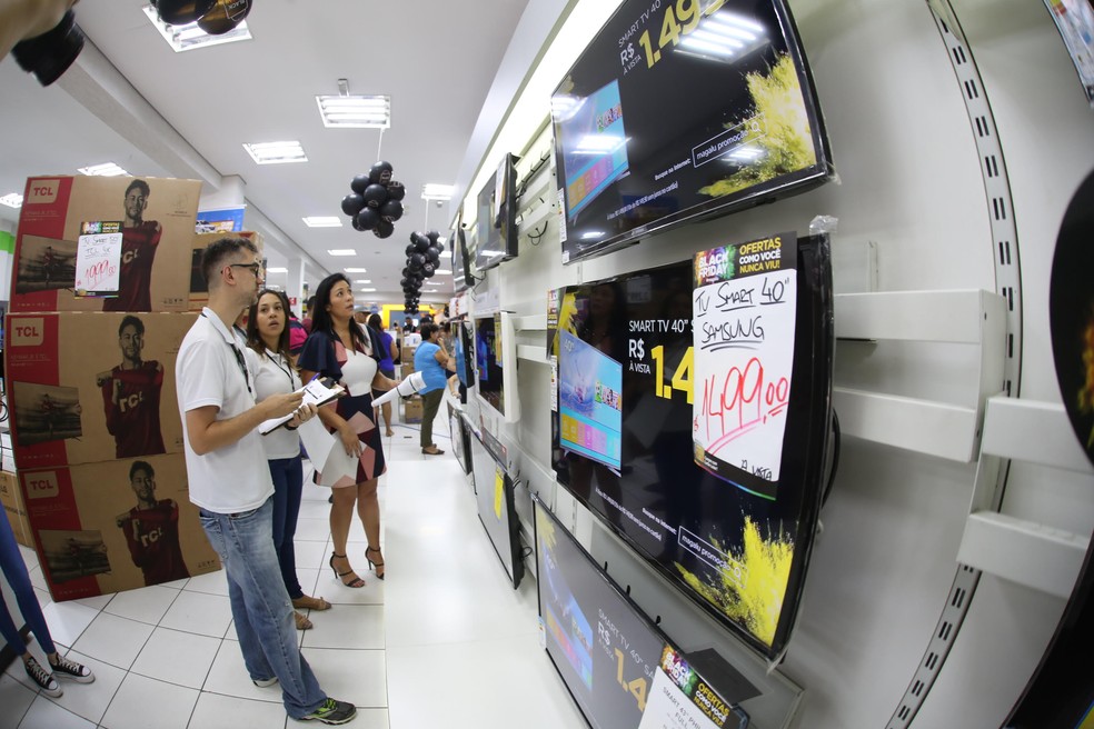Vendas de móveis e eletrodomésticos cresceram 5,2% em setembro, segundo o IBGE — Foto: Irineu Junior/Secop Suzano