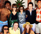 O elenco de 'Geração Brasil' com a diretora Denise Saraceni. Eles gravaram as últimas cenas dos Marra da Taquara, que vão terminar a história uma casa com piscina | Reprodução