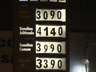 Postos vendem gasolina acima dos R$ 3,90 em Salvador