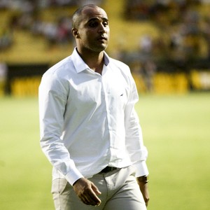 Cinco motivos explicam a queda de Deivid no comando do Cruzeiro