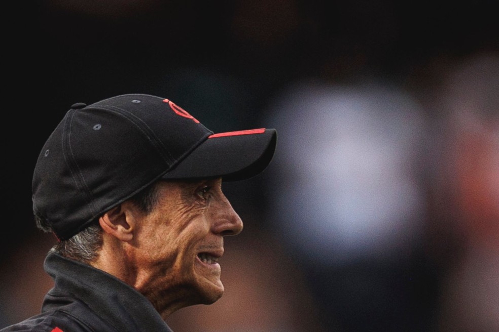 Paulo Sousa vive momentos de press&atilde;o no Flamengo &mdash; Foto: Pedro Martins / Foto FC