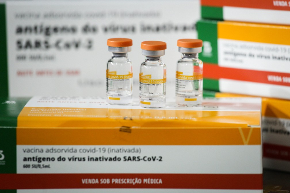 Doses da vacina CoronaVac — Foto: Breno Esaki/Agência Saúde DF