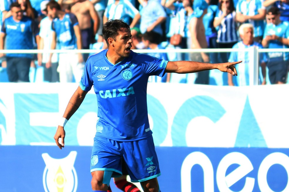 Júnior Dutra é um dos destaques do Avaí no Brasileirão (Foto: Jamira Furlani/Avaí FC)