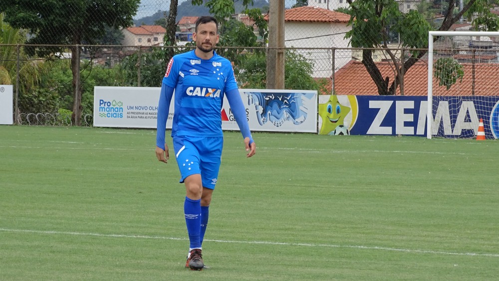 Murilo e Cabral treinam; Mano, Fábio e Sobis fora: a reapresentação do Cruzeiro