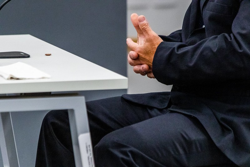 Júri de skinheads: 4º dia tem debate entre MP e defesa dos acusados de espancar judeus no RS