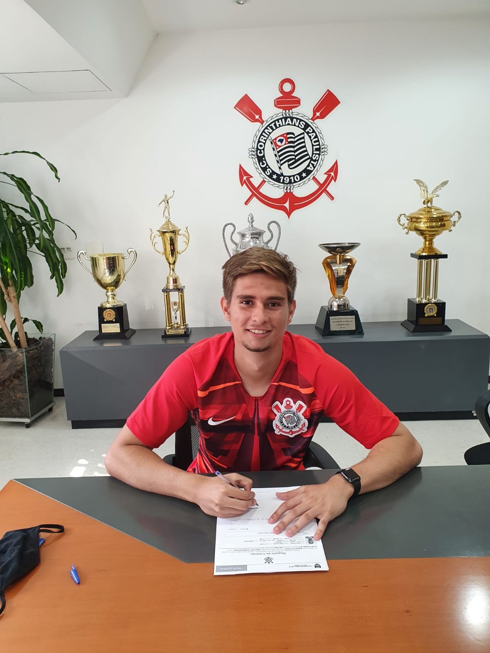 Goleiro Bruno Carcaioli acerta com o Corinthians — Foto: Divulgação