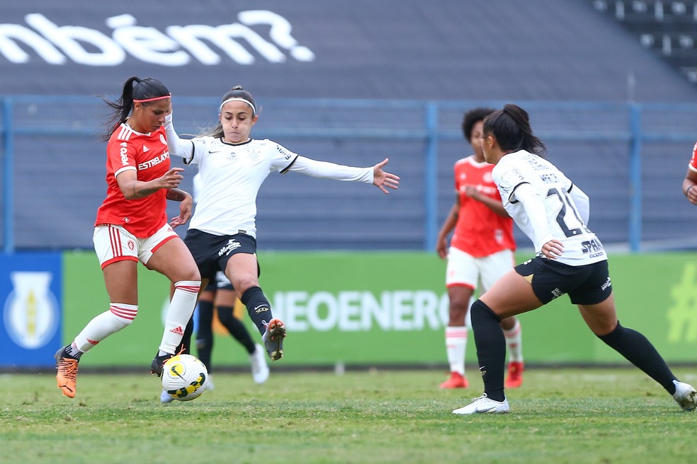 Corinthians e Internacional brigam pelo título do Brasileirão Feminino 2022 — Foto: Rebeca Reis/Staff Images Woman/CBF