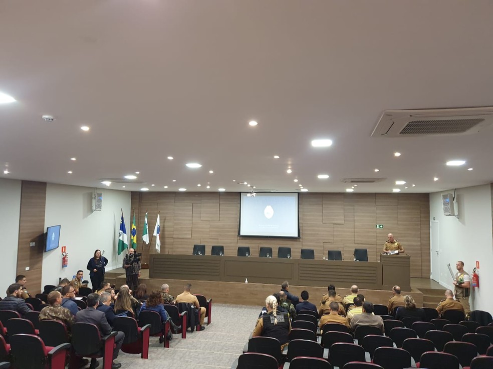 PM aumenta número de suspeitos mortos após tentativa de assalto em Guarapuava — Foto: William Batista/RPC Guarapuava 