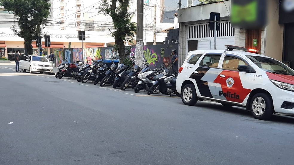 Operação cumpre mandados de prisão em endereços relacionados a esquema de jogos de azar — Foto: Janaina Hohne/G1