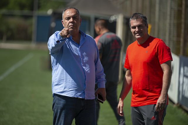 Flamengo vai a Braga cumprir agenda por Carvalhal e avalia ampliar modo espera por Jorge Jesus