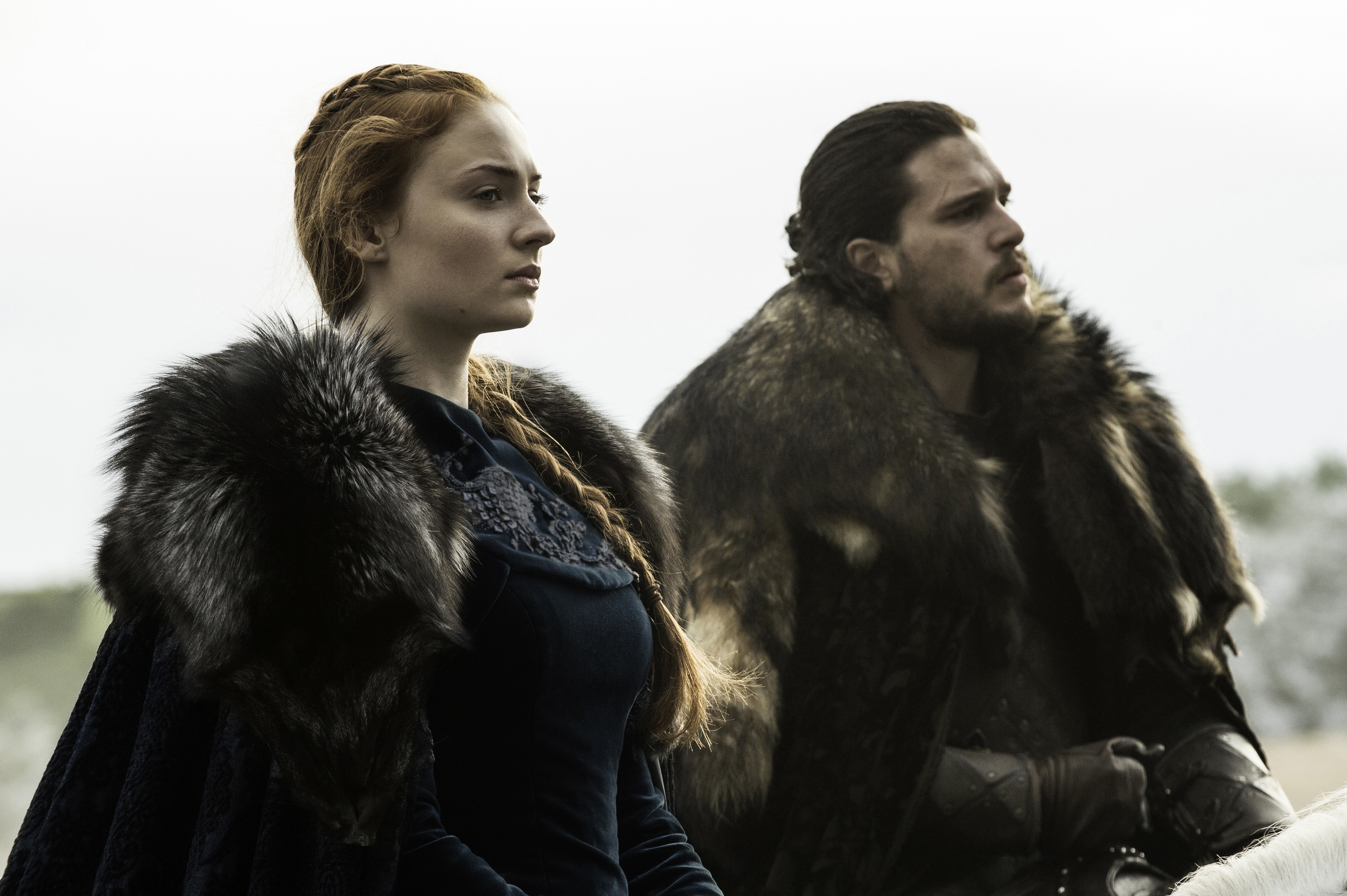 Sophie Turner como Sansa Stark, e Kit Harington como Jon Snow em cena da série Game of Thrones (Foto: Divulgação)