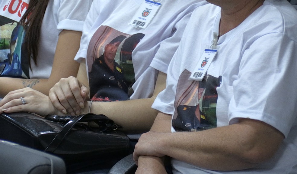 Familiares fizeram protesto pedindo justiça — Foto: Reprodução/RPC