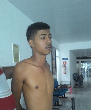 Dário Vieira de Araújo é suspeito de matar um jovem no Jacintinho (Foto: Larissa Vasconcelos/G1) Dário Vieira de Araújo é suspeito de matar um jovem no Jacintinho (Foto: Larissa Vasconcelos/G1)