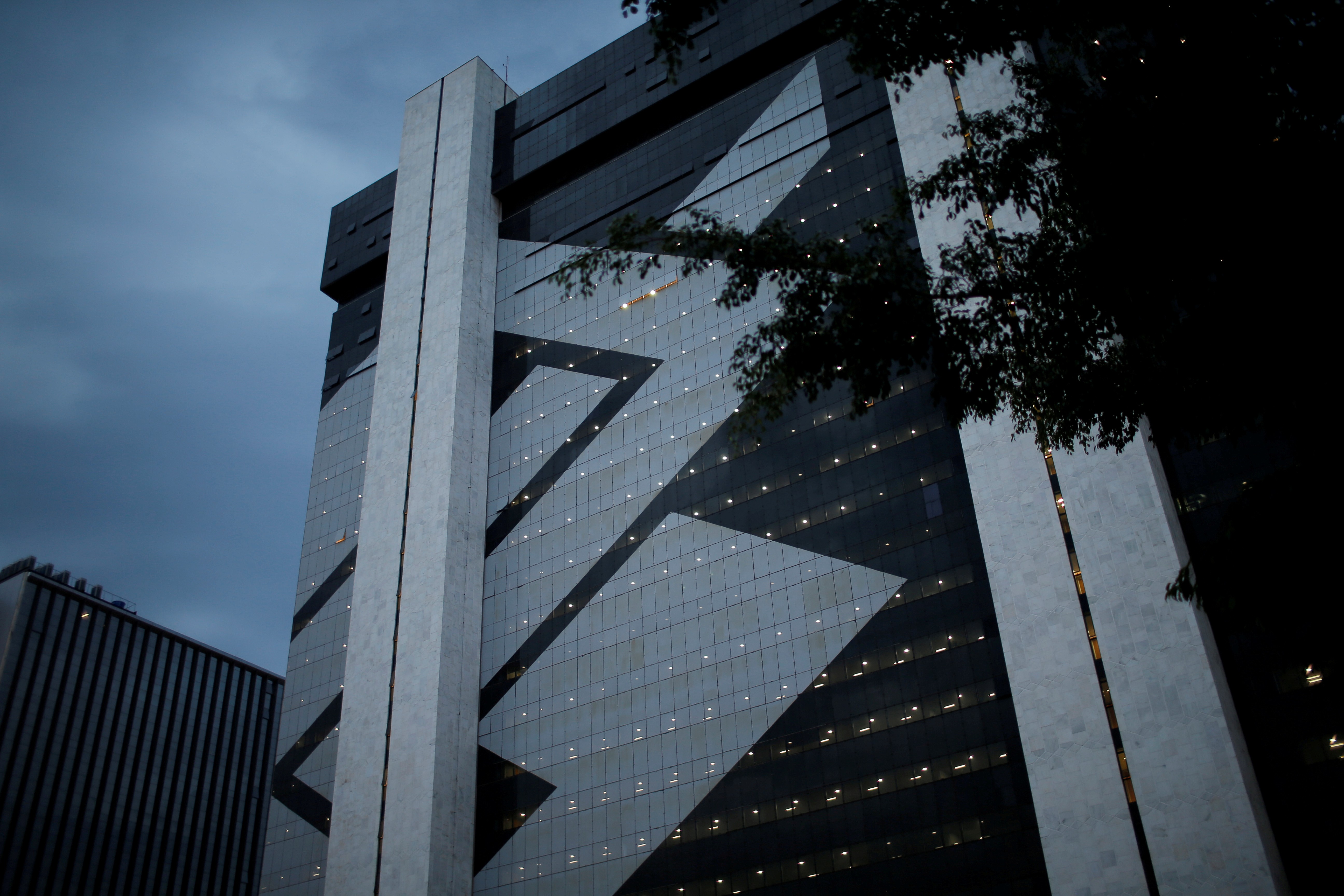 Vice-presidentes do Banco do Brasil renunciam uma semana após posse de Fausto Ribeiro thumbnail