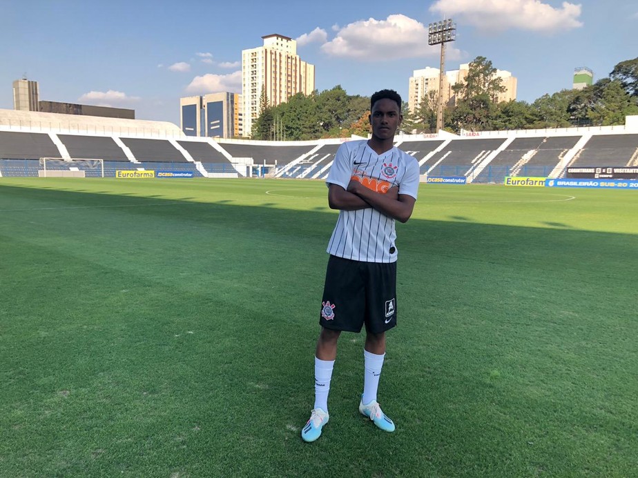 Misto De Aubameyang Com Jo Artilheiro Do Sub 17 Do Corinthians Lidera Sprints E Ja Foi Ate Padeiro Corinthians Ge