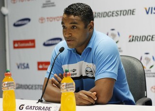 Após segunda vitória de virada, Roger elogia capacidade de reação do Grêmio