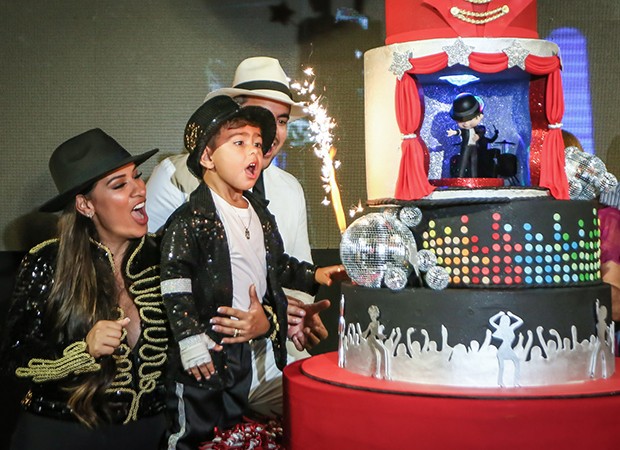 Simone e Kaká Diniz celebram o aniversário do filho, Henry (Foto: Guirlanda Lima/ Brazil News) Simone e Kaká Diniz celebram o aniversário do filho, Henry (Foto: Guirlanda Lima/ Brazil News)