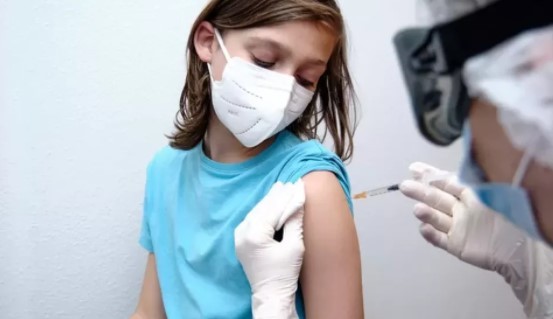 Vacinação contra Covid em crianças começa na capital neste sábado; veja público e onde ir