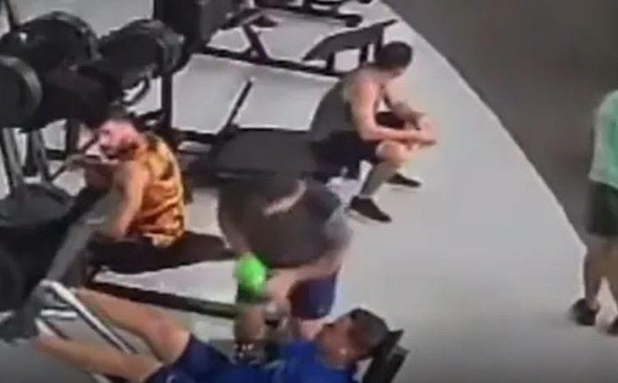 Esposa de homem atingido por aparelho em academia fala em 'batalha' para marido voltar a andar