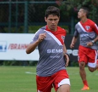 Osvaldo segue fora contra Criciúma e só deve treinar na próxima semana