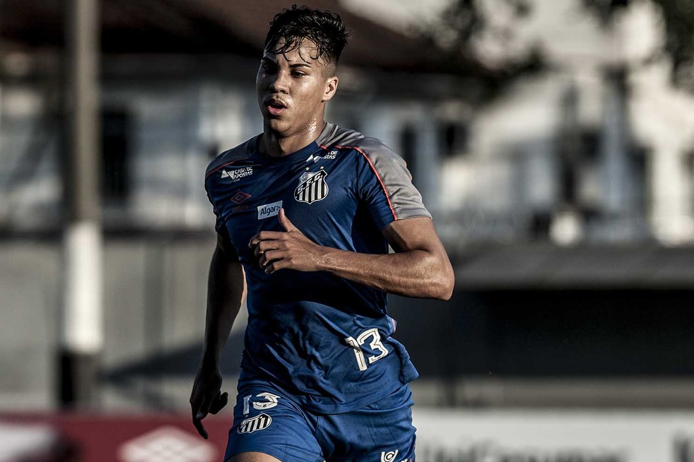 Kaio Jorge não é liberado pelo Santos para a seleção brasileira sub-17 — Foto: Ivan Storti/Santos FC