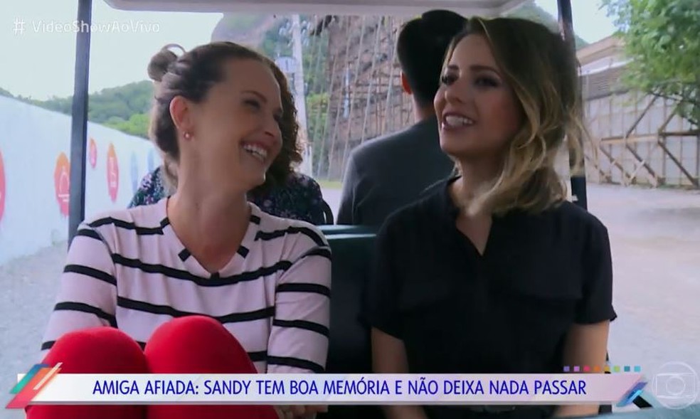 Sandy e Fernanda Rodrigues  (Foto: TV Globo)