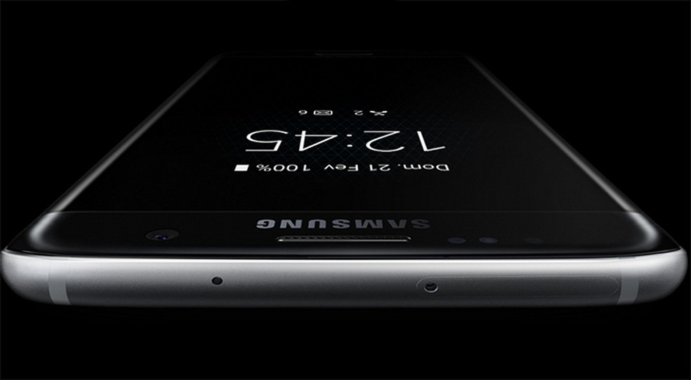 Galaxy S7 foi o primeiro celular da Samsung a vir com o recurso Always On Display. — Foto: Reprodução/Samsung