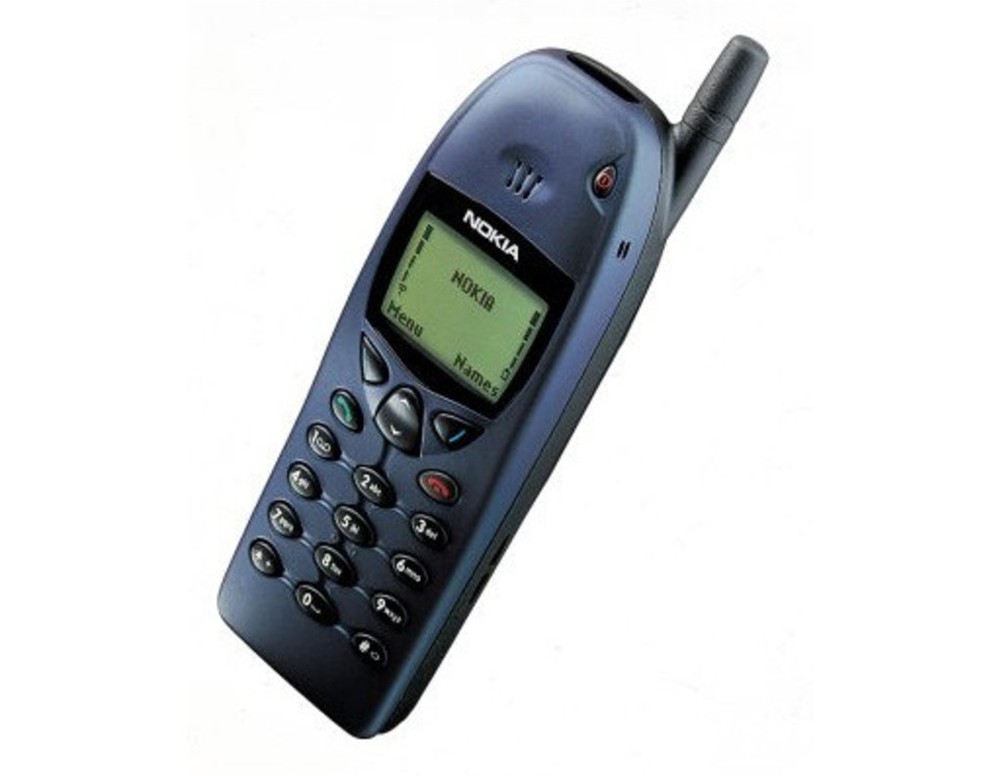 O Nokia 6610 era um dos famosos tijolões — Foto: Divulgação/Nokia