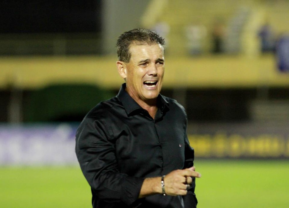 Paulo Roberto foi demitido pelo São Bento nesta Série B 2018 (Foto: Jesus Vicente/ EC São Bento)