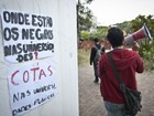 Alunos da USP realizam ato a favor do sistema de cotas em frente à reitoria da universidade, em setembro de 2012 (Foto: Marcelo Camargo/ABr)